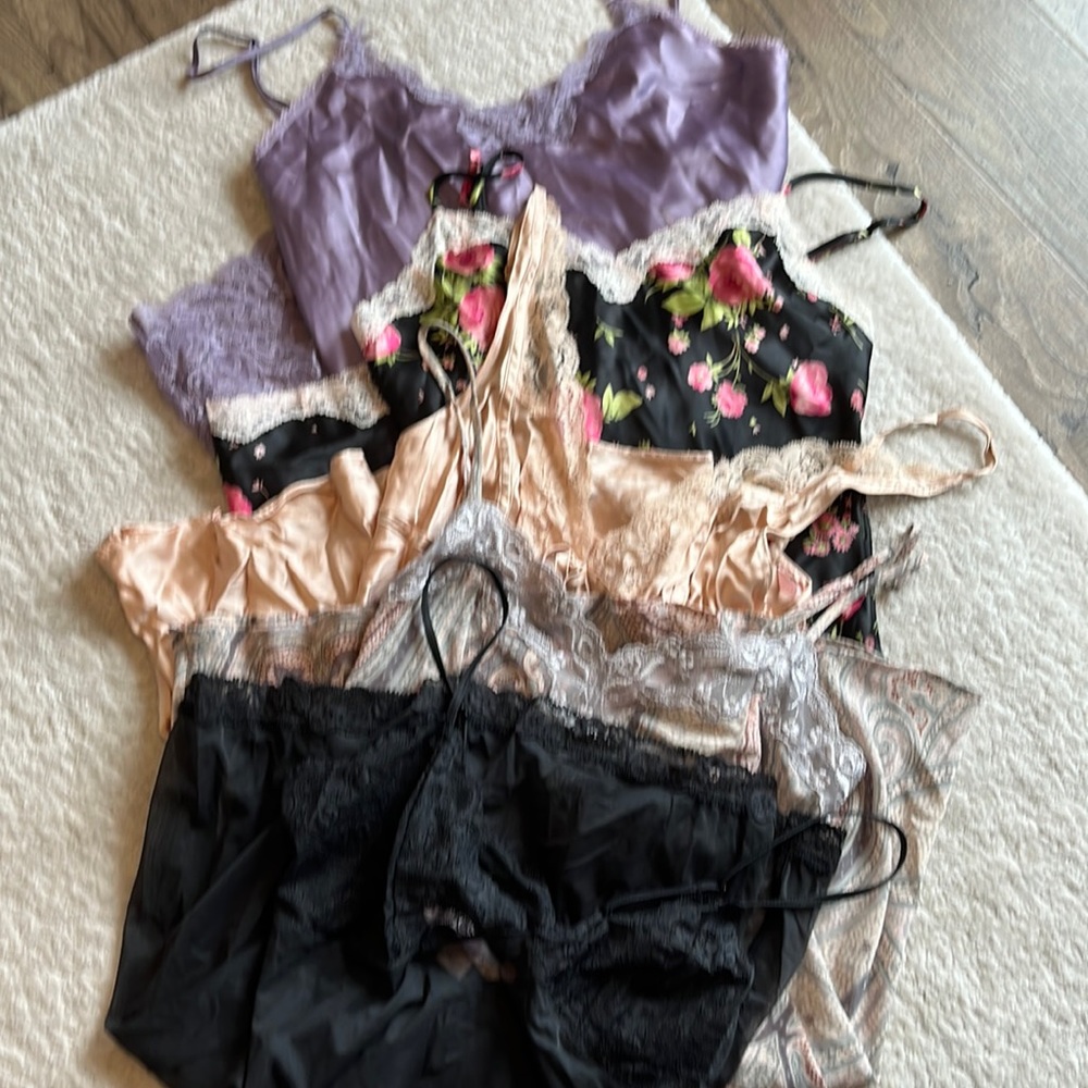 BUNDLE OF 5!! Victoria’s Secret baby dolls / slip